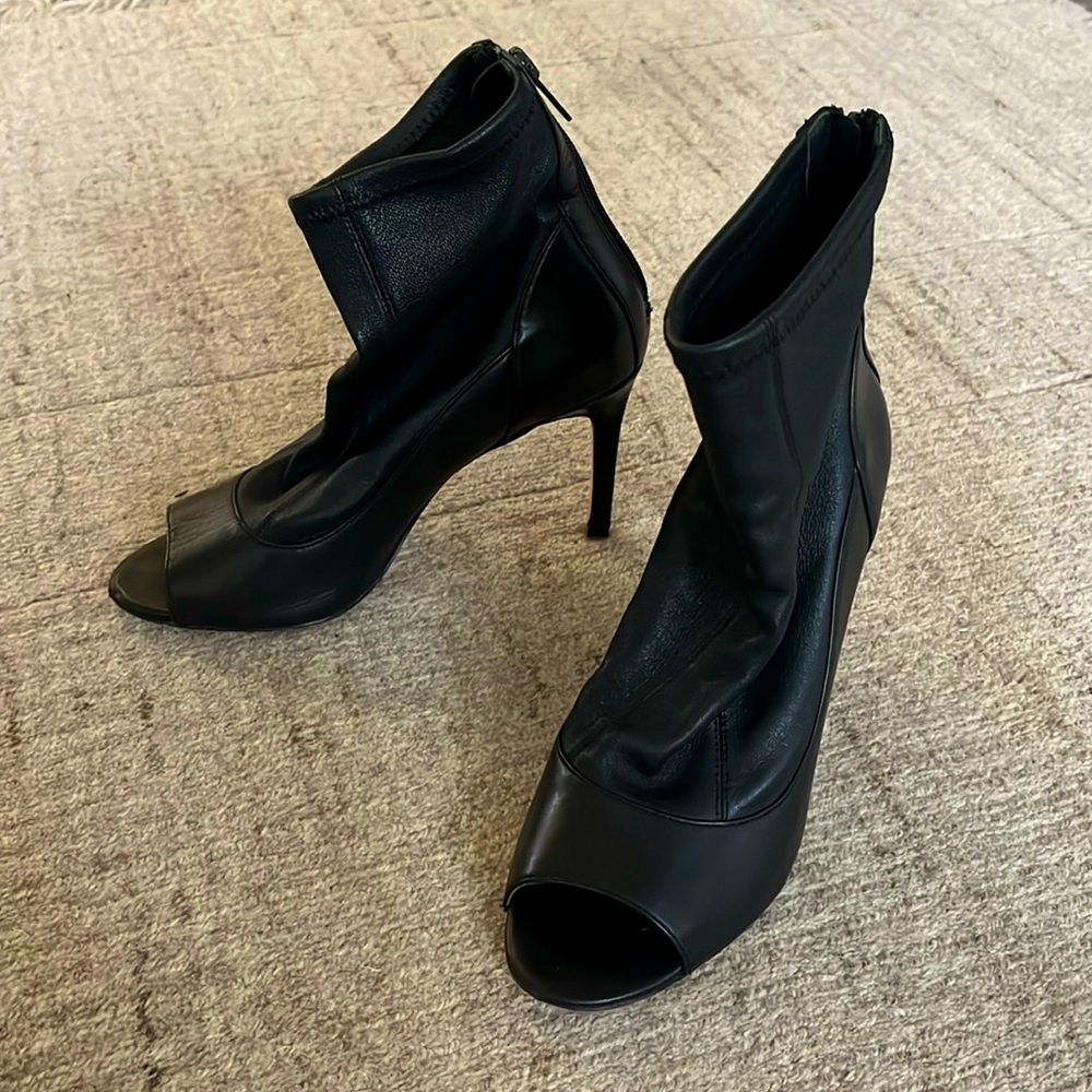 Ellie Tahari Sleek Black Peeptoe Heel